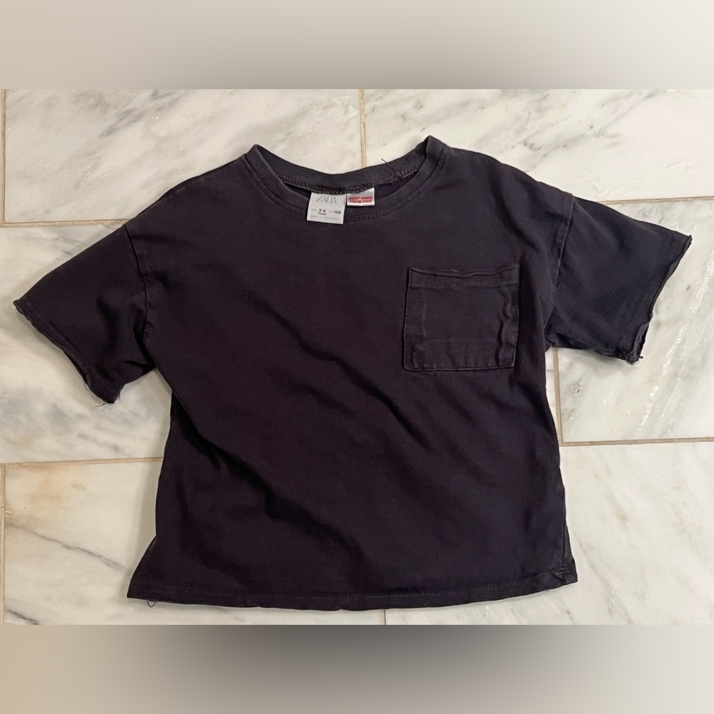 Zara T-shirts toddler boys size 3-4Y, black and white.